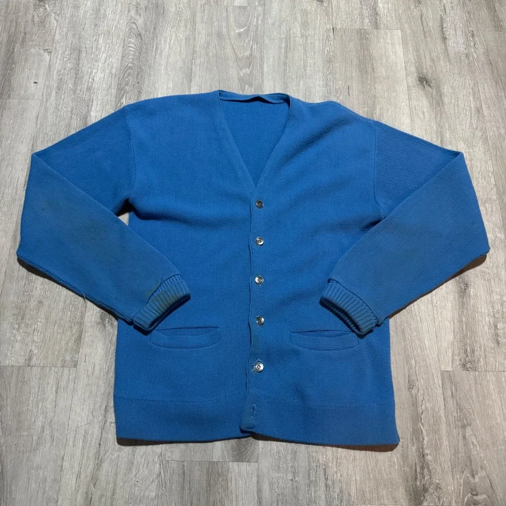 Vintage 60's/70's Blue V-Neck Button Front Cardigan Sweater with Pockets Mens L